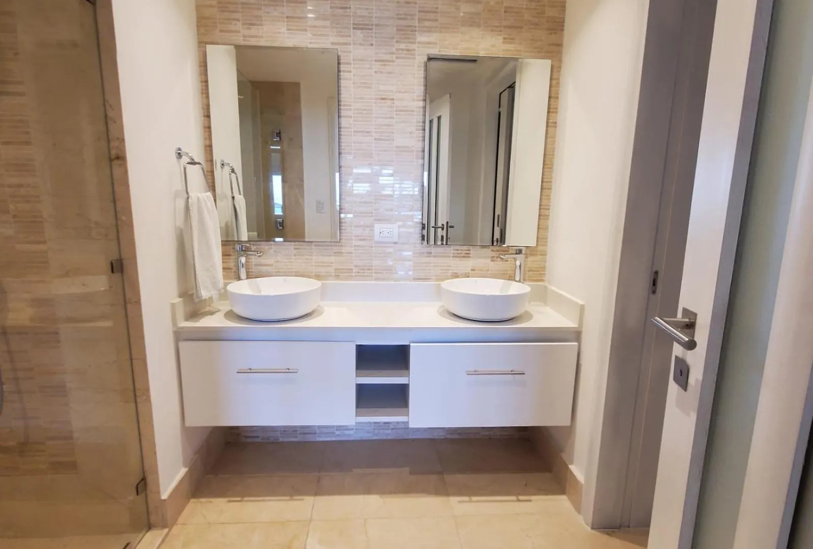 H25 Beachfront Apartment Punta Palmera Capcana Punta Cana 0*,